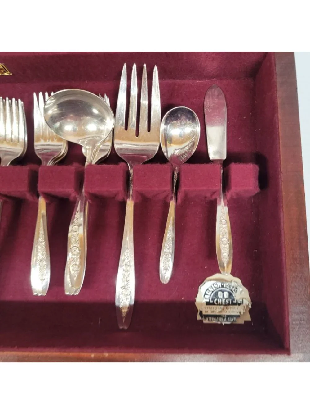 Wm Rogers Son Primrose 53 Pc IS Flatware SilverPlate 1950s In Wooden Chest